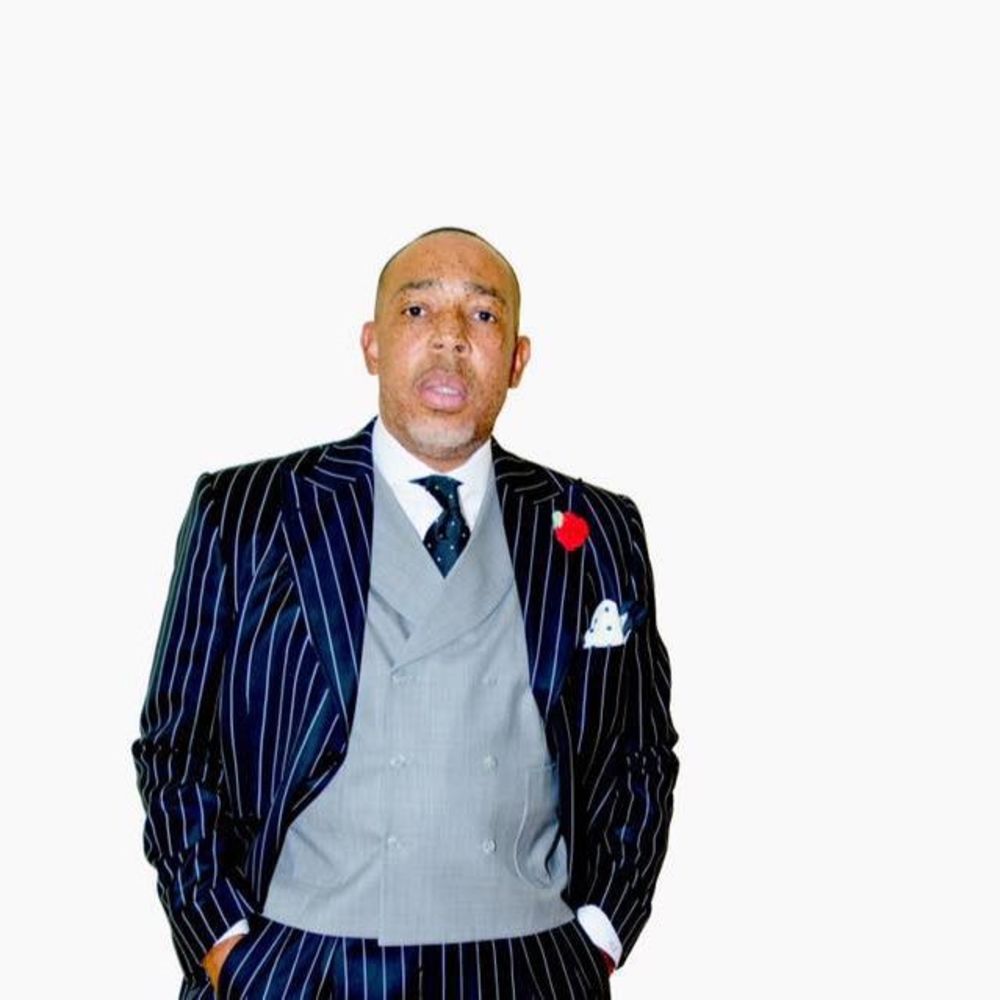 Meet your Posher, Clarence